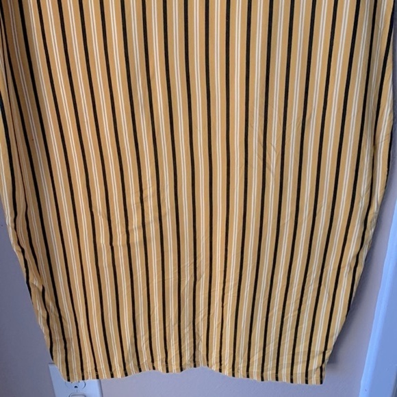LOVE J Yellow Vertical Stripe Sleeveless Midi Dress - Picture 4 of 6